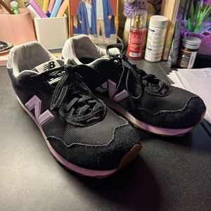 New Balance Black Sneakers
